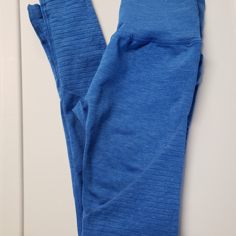 Alphalete leggings